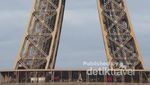 Melihat Menara Eiffel dari Dekat, Oh Indahnya!