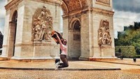 Replika Arc de Triomphe Perancis di Window of the World