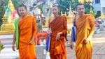 Melihat Sekolah Biksu di Wat Chedi Luang, Thailand