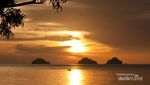 Melihat Sunset Emas Dari Dermaga Canti di Lampung