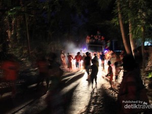 Melihat Tradisi Unik di Kupang, Salam Tempel Hidung