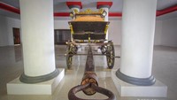 Kereta Kencana di Kedaton Sultan Ternate.