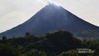 Gunung Merapi yang gagah