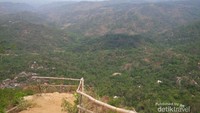 Pemandangan dari Puncak Widosari