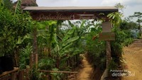 Pintu masuk Puncak Widosari