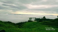 Bukit hijau nan indah.