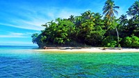 Lukisan alam dari Cagar Laut Teluk Cendrawasih (Sumber: endroon.wordpress.com)