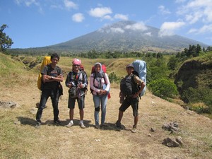 Memuji Kecantikan Gunung Rinjani