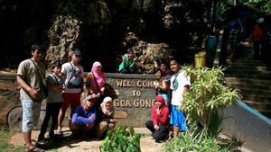 Memukul Gua Gong di Pacitan
