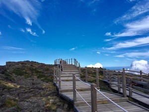 Menaklukan Hallasan, Puncak Tertinggi di Korea Selatan