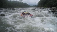 jeram - jeram yang menantang di Sungai Bingei