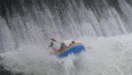 Menaklukkan Derasnya Jeram Sungai Bingei yang Menantang