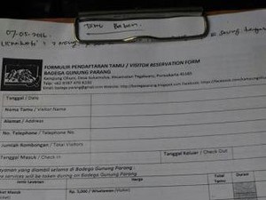 Menaklukkan Gunung Parang yang Menantang