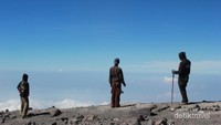 Negeri di atas awan, Puncak Mahameru