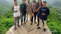 Pemandangan dari pohon cinta