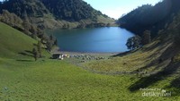 Ranu Kumbolo yang menakjubkan