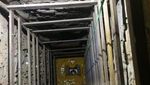 Mencari Berkah di Sumur dalam Stupa Raksasa Thailand