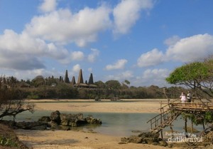 Mencari Surga di Sumba