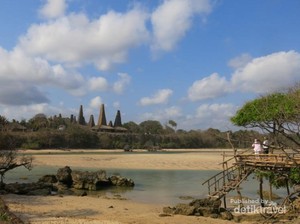 Mencari Surga di Sumba
