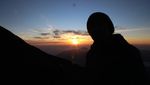 Mendaki Gunung Berapi Tertinggi di Indonesia
