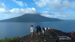 Mendaki Gunung di Tengah Laut