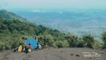 Mendaki Gunung Guntur yang Bikin Ketagihan