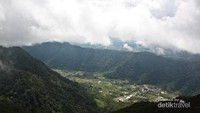 Pemandangan dari Puncak Sibayak