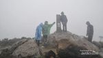 Mendaki Latimojong, Salah Satu Puncak Tertinggi di Indonesia