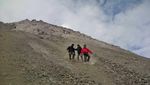 Mendaki Puncak Gunung Merapi, Perlu Keberanian Tinggi