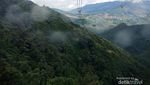 Mendaki Puncak Tertinggi Indochina Hanya 20 Menit Saja