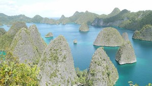 Mendaki Wayag, Ikonnya Raja Ampat