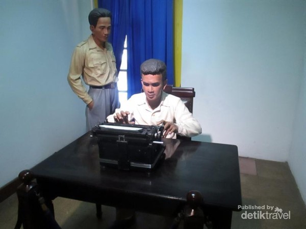 Mendatangi Tempat Lahirnya Proklamasi Mendatangi Tempat Lahirnya Proklamasi