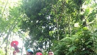Tinggalkan jejak bukan sampah ketika ditempat wisata