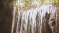 Sampai di depan pintu gua Air Terjun Tukad Cepung
