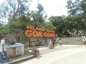 Menelusuri Keindahan Goa Gong di Pacitan