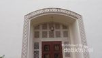 Menelusuri Sejarah yang Terkubur di Ereveld Menteng Pulo