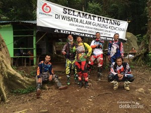 Menembus Kabut & Menjelajah Gunung Kencana Bogor