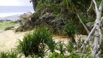 Menemukan Keheningan di Pantai Watu Lawang