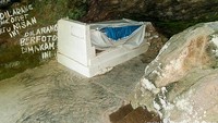Makam Siti Nurbaya (Sumber: rinaldimunir.wordpress.com)