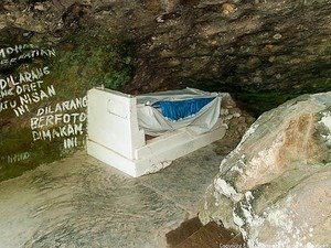 Menengok Makam Siti Nurbaya di Padang
