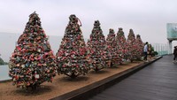 Gembok cinta di Seoul (Sumber: ratrindah.blogspot.com)
