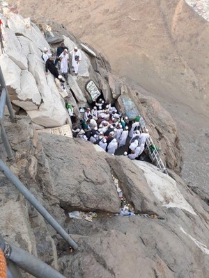Mengamalkan Ajaran Khadijah dari Gua Hira