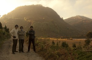 Mengejar Cahaya Emas di Bukit Sikunir, Dieng