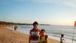 Mengejar Cantiknya Sunset di Pantai Kuta Bali