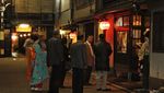 Mengejar Geisha di Gion Corner, Jepang