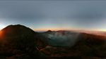 Mengejar Matahari di Kawah Ijen