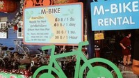 Dermaga Bangkrachao, langsung di sambut dengan deretan sepeda.