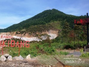 Mengenal Kawah Sikidang, Wisata Unggulan Dieng