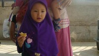Aku dan anak-anakku di bagian atas Monas (dokpri)