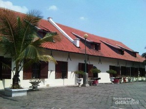 Mengenal Sejarah Maritim Indonesia di Museum Bahari